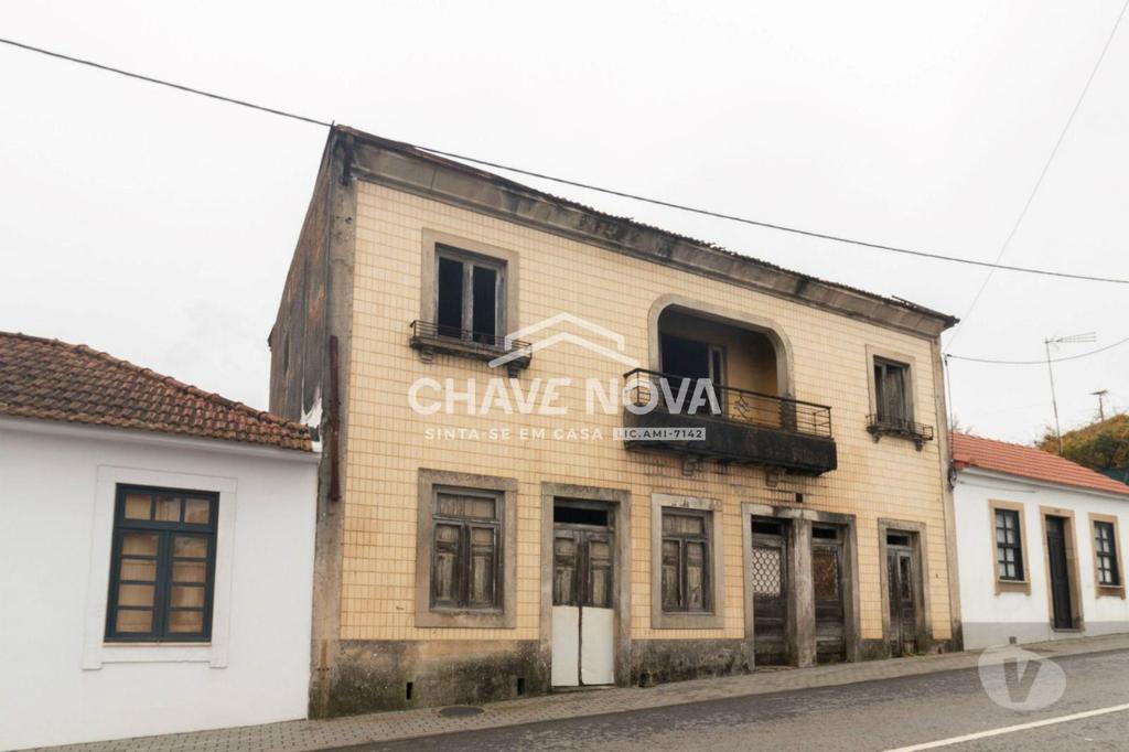 Apartamentos a venda Santa Maria da Feira - Fotos para Moradia para restauro + terreno em Paços de Brandão (SMF 02573)