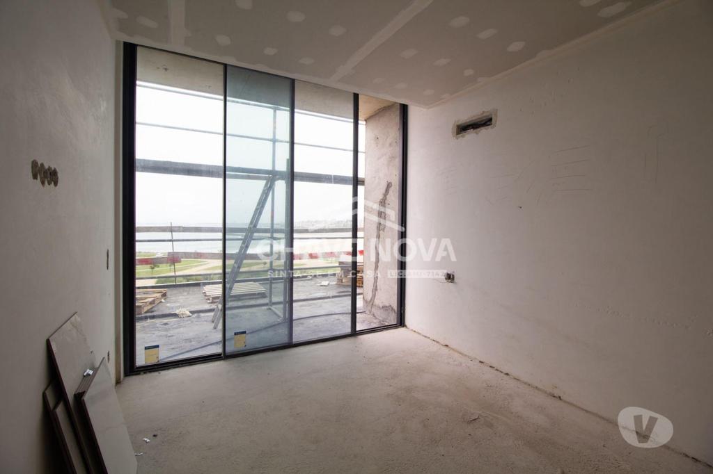 Apartamentos a venda Vila Nova de Gaia - Fotos para Apartamento T5 com terraço em toda a sua envolvência, vistas