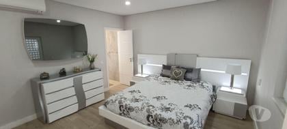 Casas a venda - Fotos para Magnífica Vivenda T5 em área residencial de Quarteira (VLM 00140)