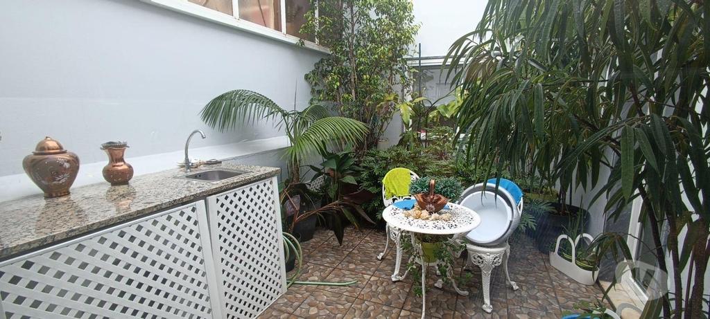 Apartamentos a venda Loulé - Fotos para Loule-Moradia T3 no centro de Quarteira. (VLM 00137)
