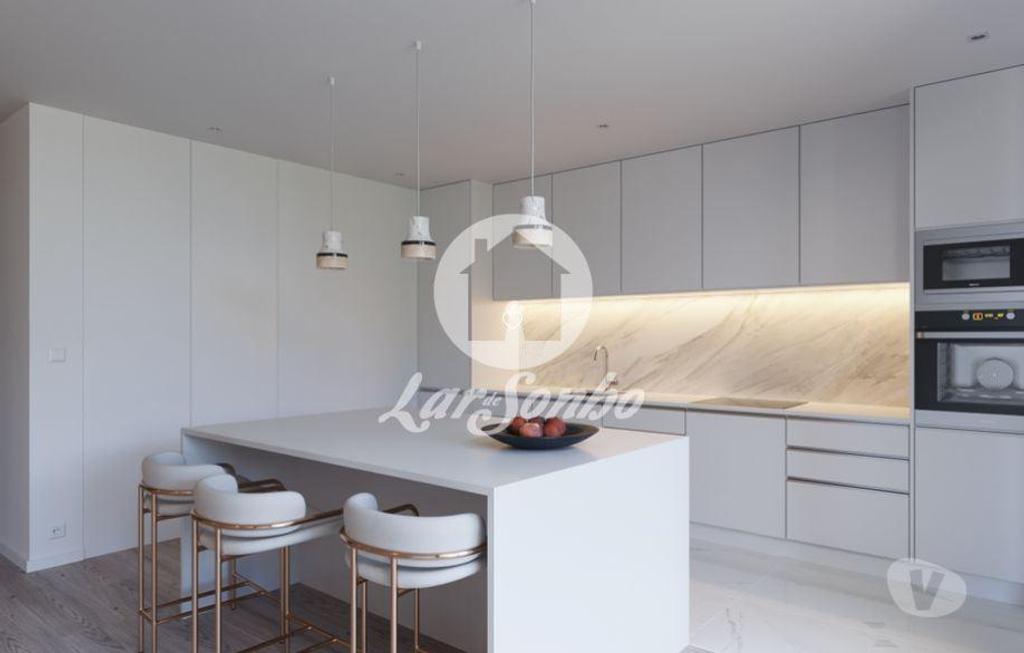 Apartamentos a venda Póvoa de Varzim - Fotos para Povoa-de-varzim-Moradia T4 Nova ao pé da praia (265-M-01390)