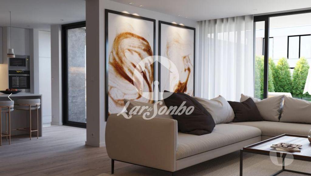 Apartamentos a venda Póvoa de Varzim - Fotos para Povoa-de-varzim-Moradia T4 Nova ao pé da praia (265-M-01390)