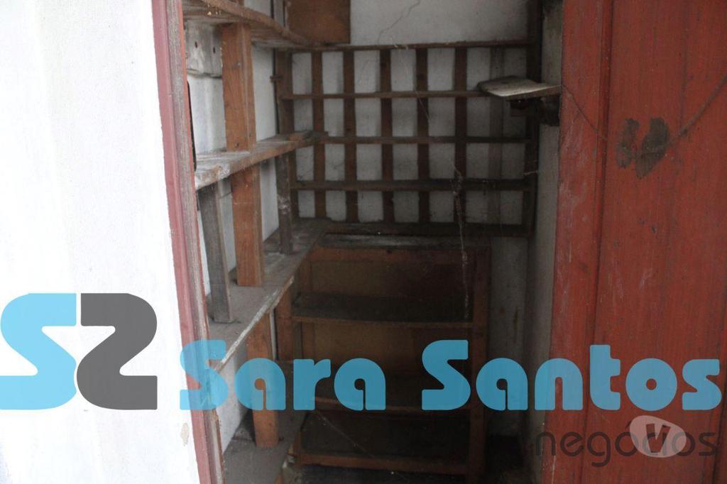 Apartamentos a venda Vila Nova de Gaia - Fotos para Moradia T6 para Recuperar junto Avenida da Republica-Gaia