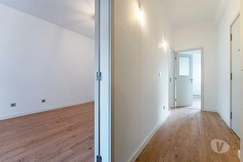 Apartamentos a venda Gondomar - Fotos para Excelente T2 l Areosa c Terraço-renovado em 2023 (04172)