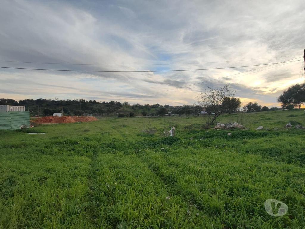 Apartamentos a venda Albufeira - Fotos para Moradia T3 para reabilitar ou possibilidade de construção