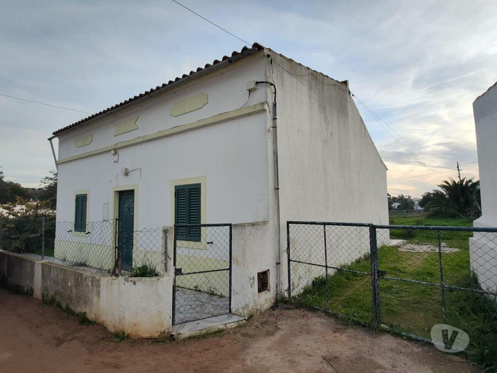 Apartamentos a venda Albufeira - Fotos para Moradia T3 para reabilitar ou possibilidade de construção