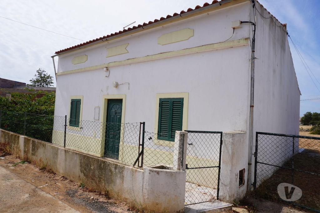 Apartamentos a venda Albufeira - Fotos para Moradia T3 para reabilitar ou possibilidade de construção