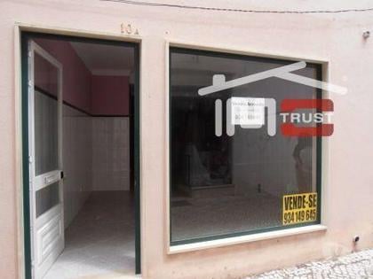 Venda imóveis comerciais - Fotos para Loja no centro De C Rainha