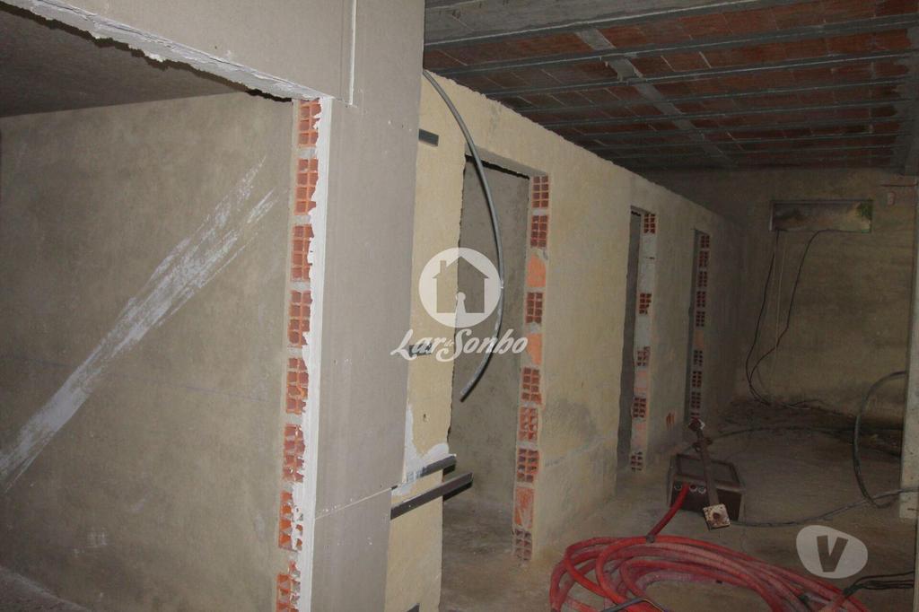 Comprar Loja Barcelos - Fotos para Espaço para comercio e serviços em Barcelos