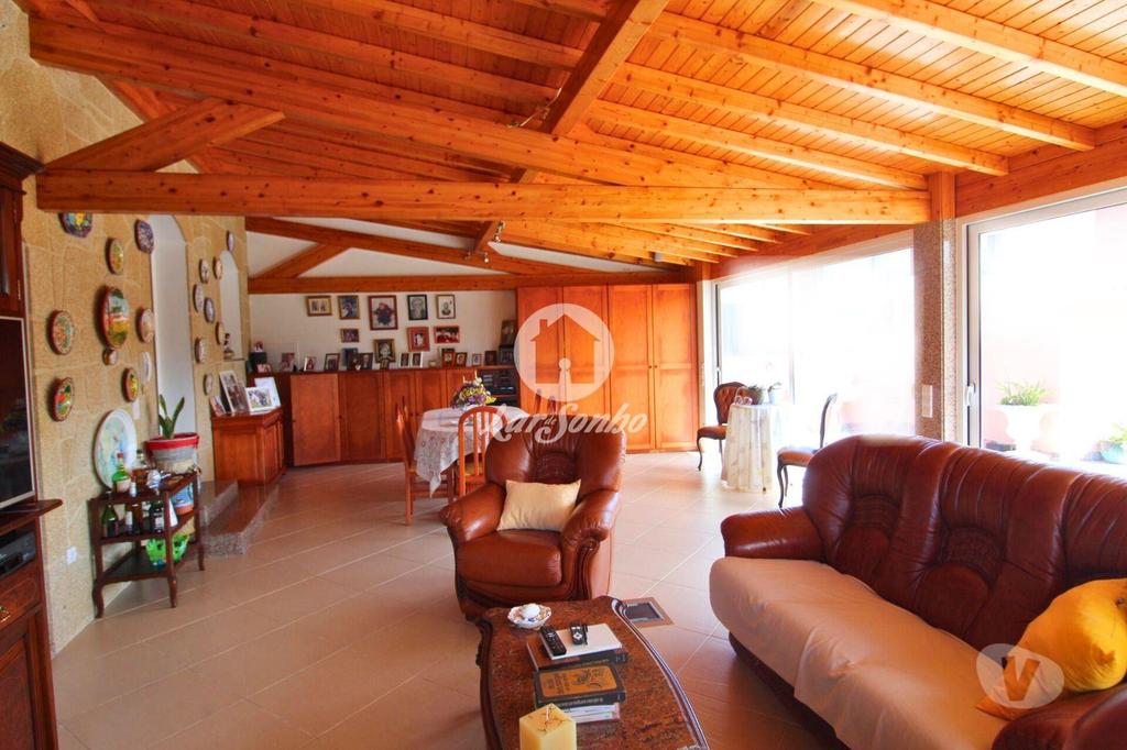 Apartamentos a venda Póvoa de Varzim - Fotos para Moradia T4 Individual a 800 metros da praia (265-M-01284)