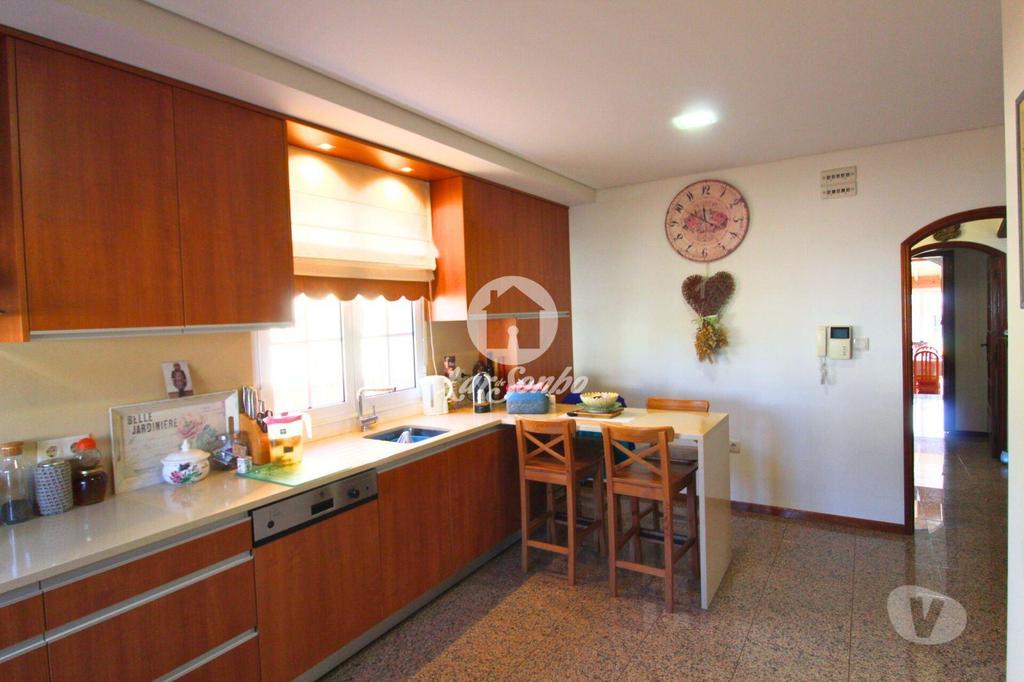 Apartamentos a venda Póvoa de Varzim - Fotos para Moradia T4 Individual a 800 metros da praia (265-M-01284)