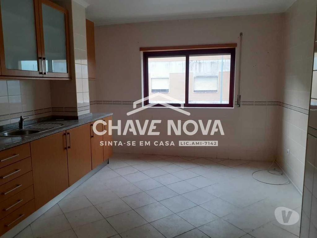 Apartamentos a venda Oliveira de Azeméis - Fotos para Apartamento T3 para venda em Oliveira de Azeméis (SMF 02625)
