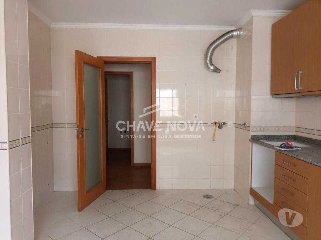 Apartamentos a venda Oliveira de Azeméis - Fotos para Apartamento T3 para venda em Oliveira de Azeméis (SMF 02625)
