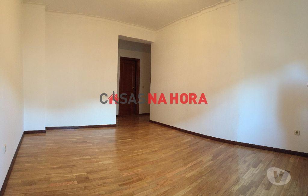 Imóveis para alugar Viseu - Fotos para T3 Dúplex com Grandes Áreas - Centro da Cidade - Viseu