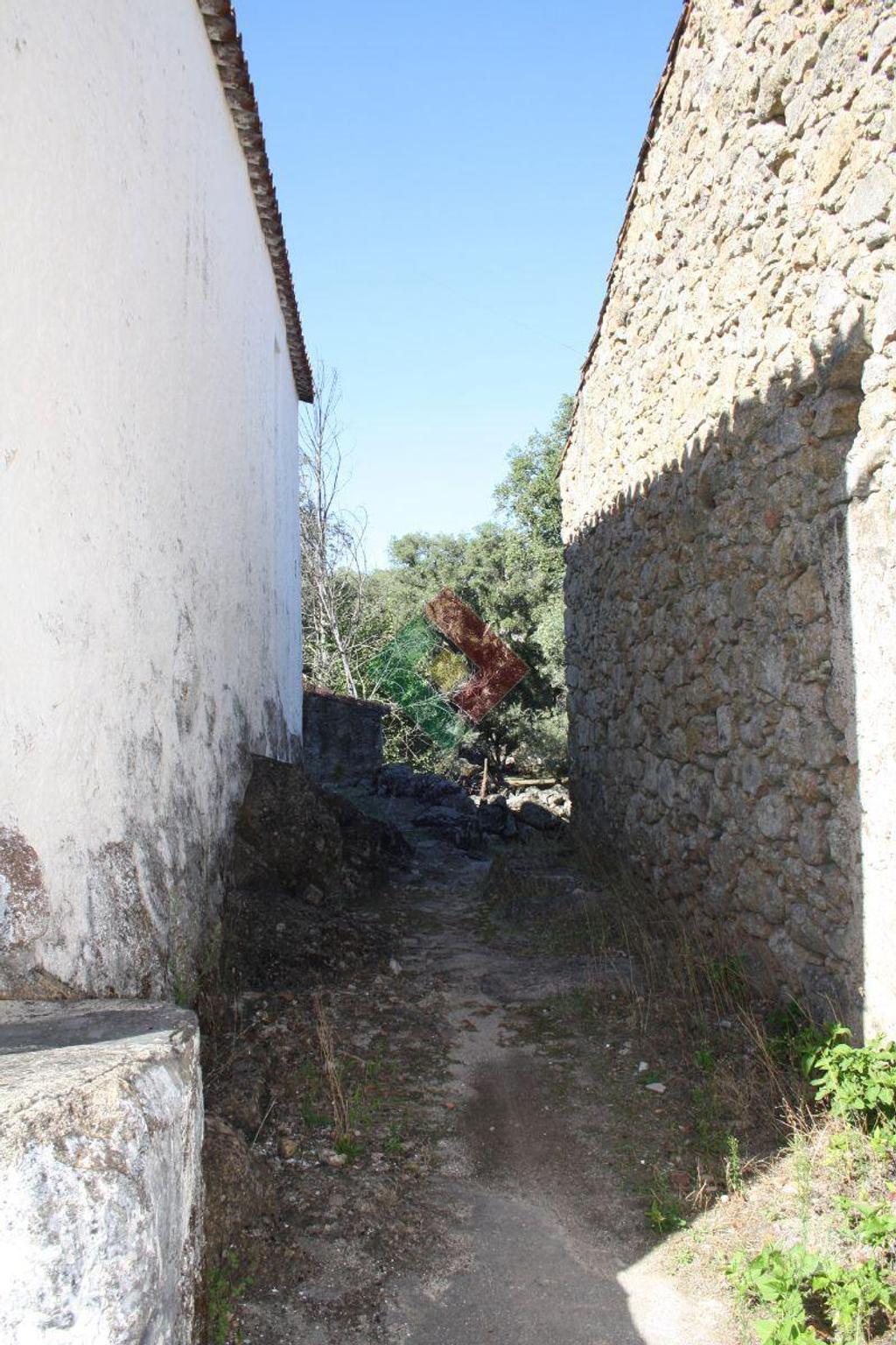 Apartamentos a venda Marvão - Fotos para Moradia de gaveto, para venda, Marvão - Santa Maria de Marvão