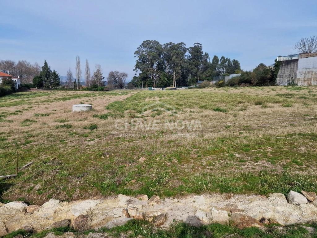 Comprar Loja Trofa - Fotos para Terreno p Loteamento (Viabilidade de 25 Lotes), Trofa...