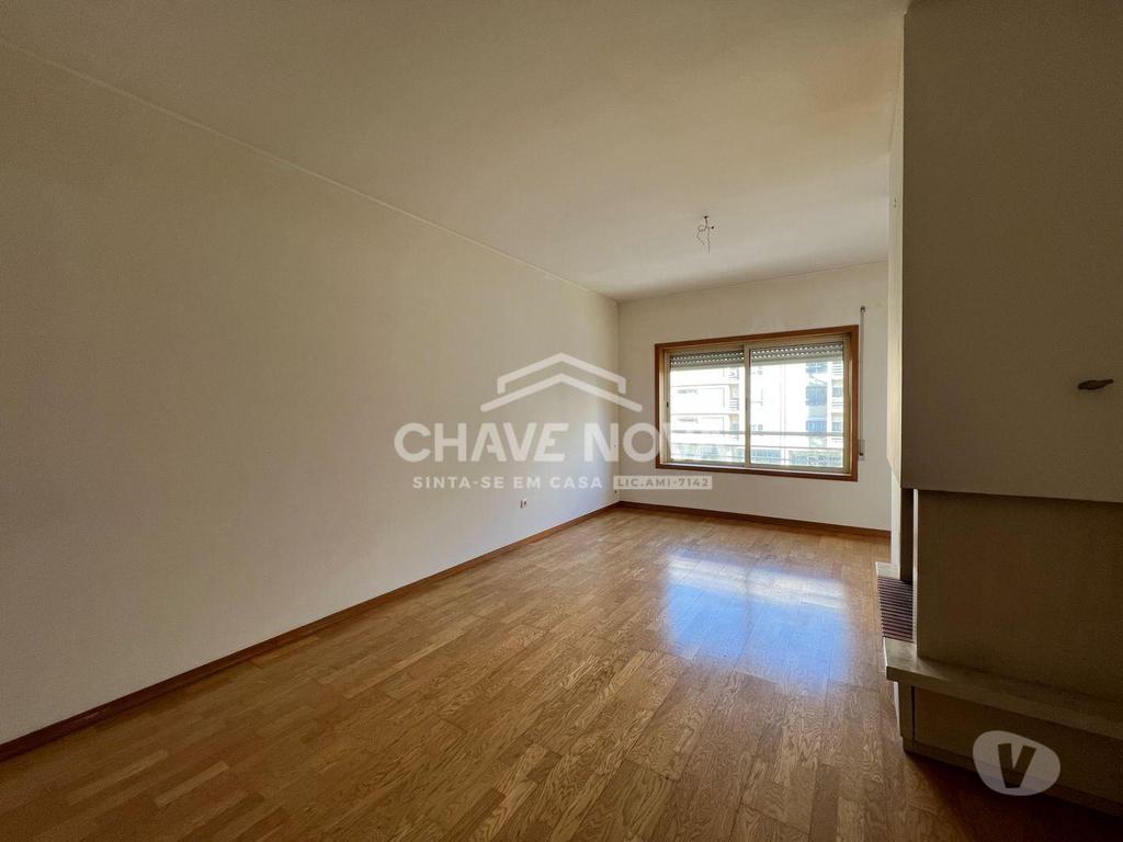 Apartamentos a venda Maia - Fotos para Apartamento T3 Aguas Santas com 2 lugares de garagem (MAI 02085)