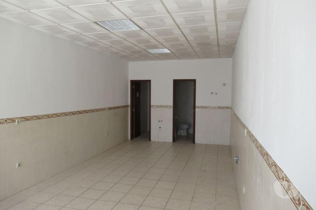 Comprar Loja Entroncamento - Fotos para LOJA. ÁREA BRUTA DE 31,56 M2.