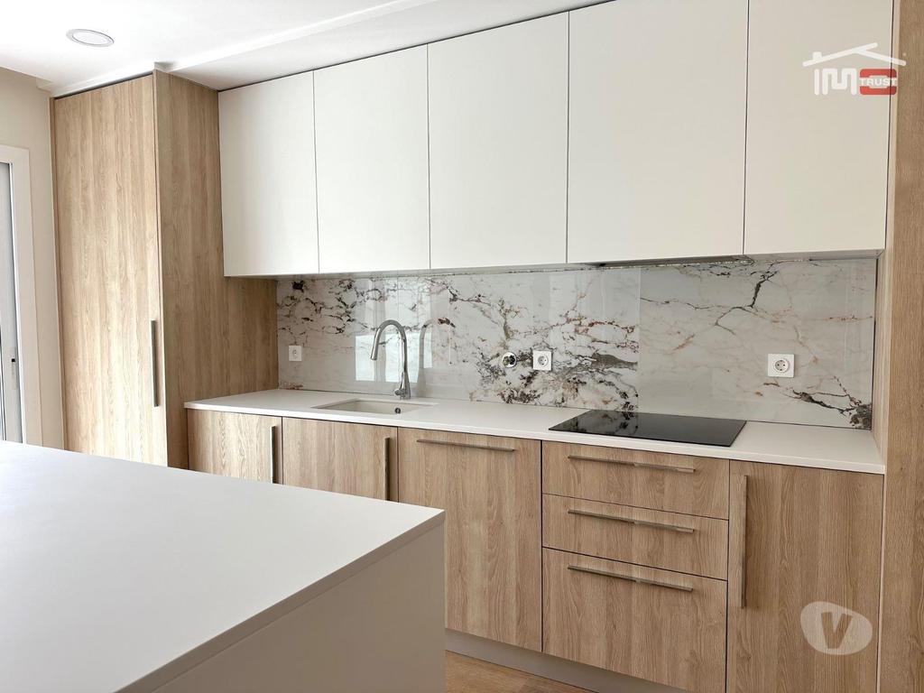 Apartamentos a venda Montijo - Fotos para Excelente Apartamento T3 c Varanda Grande, Parqueamento e