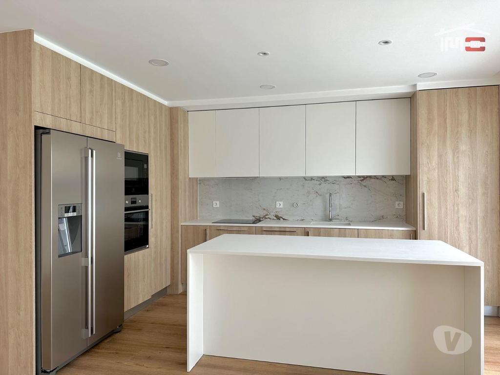 Apartamentos a venda Montijo - Fotos para Excelente Apartamento T3 c Varanda Grande, Parqueamento e