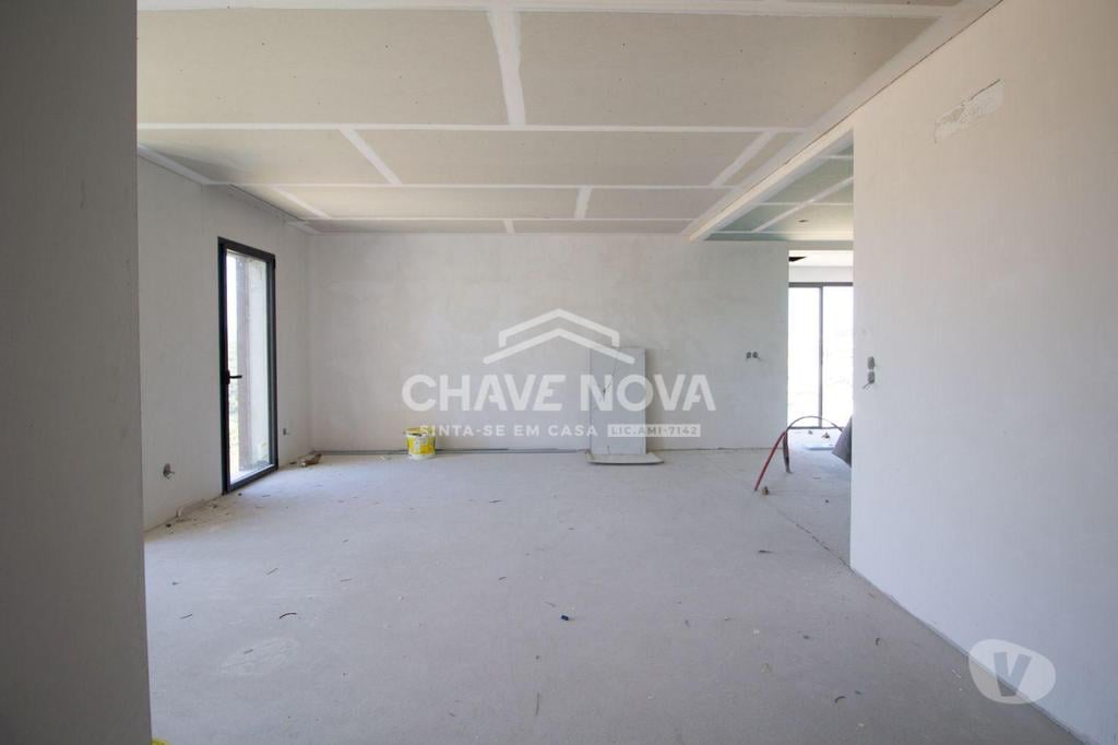 Apartamentos a venda Vila Nova de Gaia - Fotos para T2 Novo c Varanda e Lugar de Garagem em Avintes (GN 01471)
