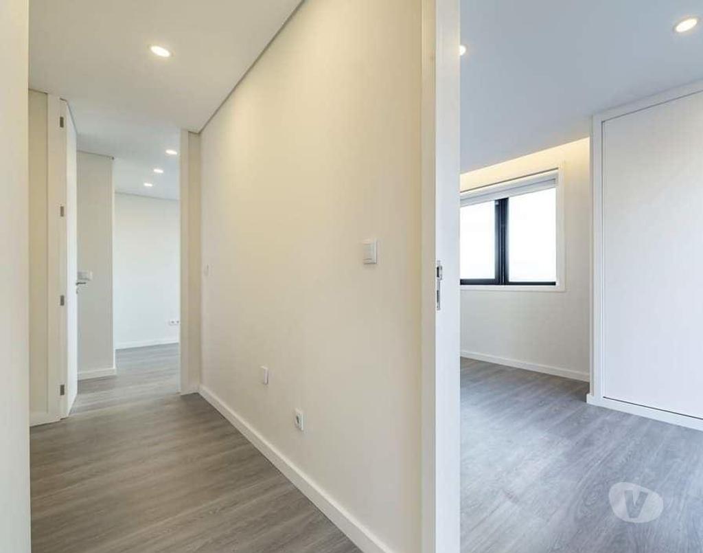 Apartamentos a venda Maia - Fotos para Excelente T2 Recuado terreço 78m2 -2 lug,gar. coz.equip. à CM