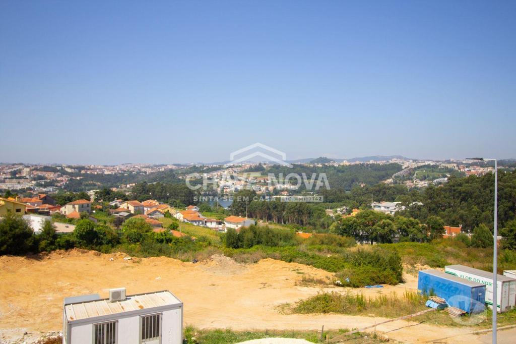 Apartamentos a venda Vila Nova de Gaia - Fotos para T3 Novo c Varanda e Lugar de Garagem em Avintes (GN 01469)