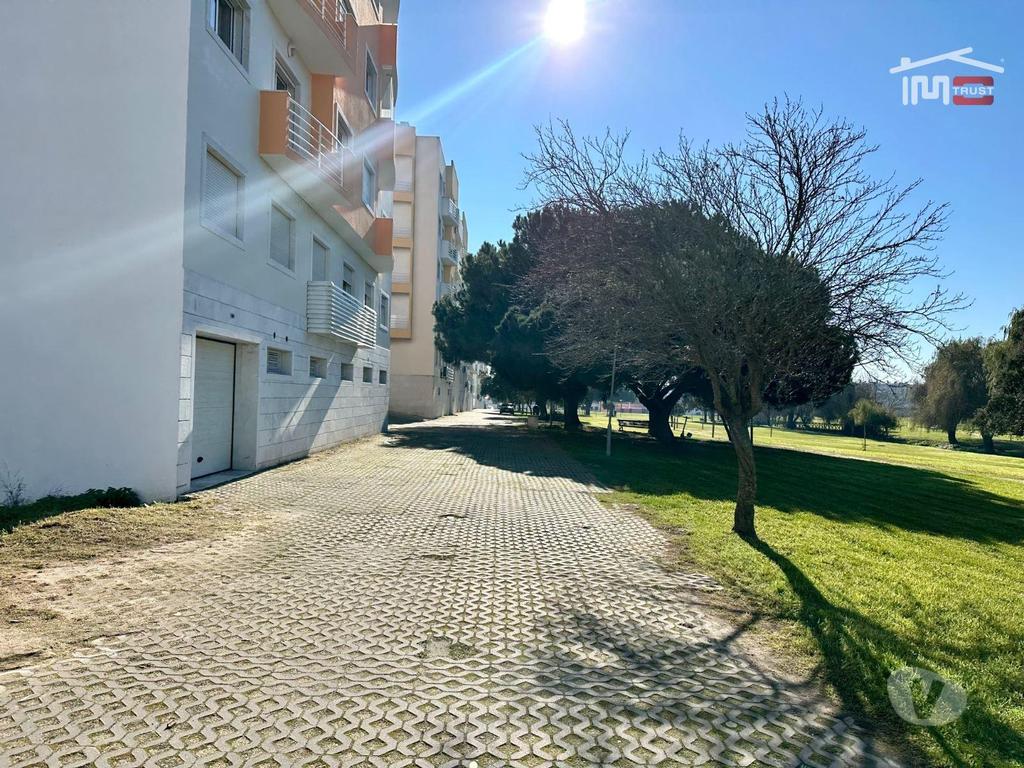 Terrenos Montijo - Fotos para Montijo-Lote para construção de prédio com 10 fogos (6-T-001018)