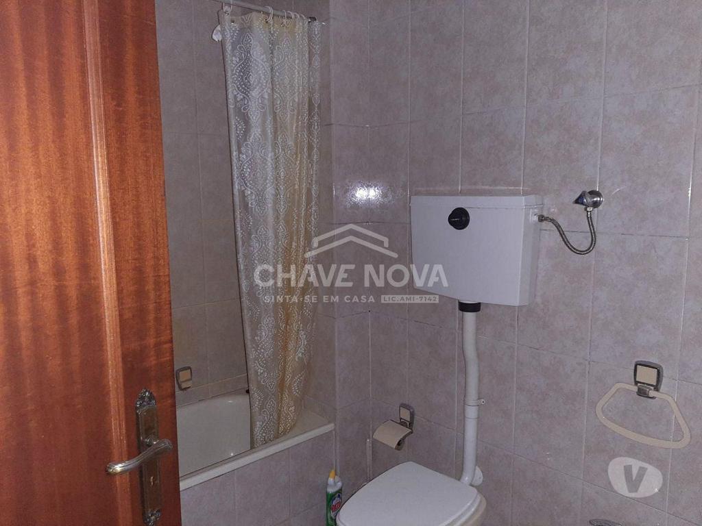 Apartamentos a venda Gondomar - Fotos para Gondomar-T3 na zona das Cavadas - Rio Tinto (RT 02084)