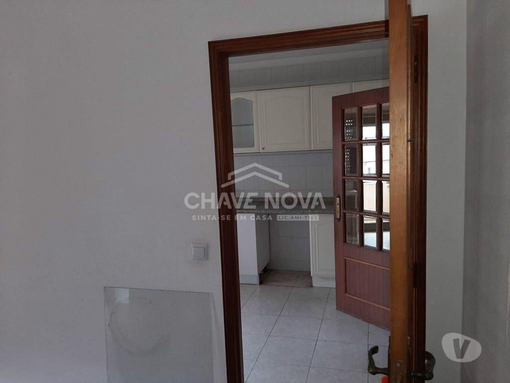 Apartamentos a venda Gondomar - Fotos para Gondomar-T3 na zona das Cavadas - Rio Tinto (RT 02084)