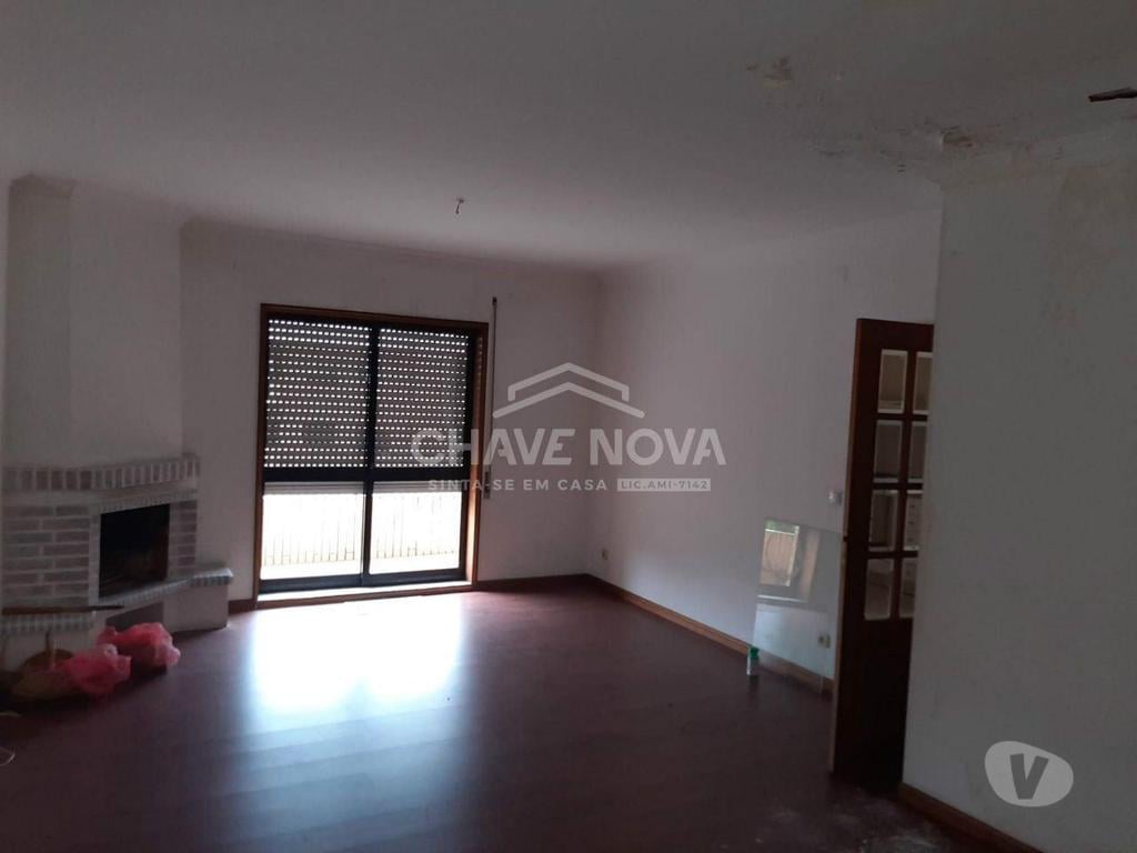 Apartamentos a venda Gondomar - Fotos para Gondomar-T3 na zona das Cavadas - Rio Tinto (RT 02084)