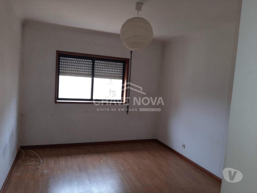 Apartamentos a venda Gondomar - Fotos para Gondomar-T3 na zona das Cavadas - Rio Tinto (RT 02084)