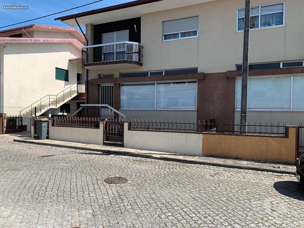 Comprar Loja Valongo - Fotos para Estabelecimento comercial, 2 wcs-105 m2.