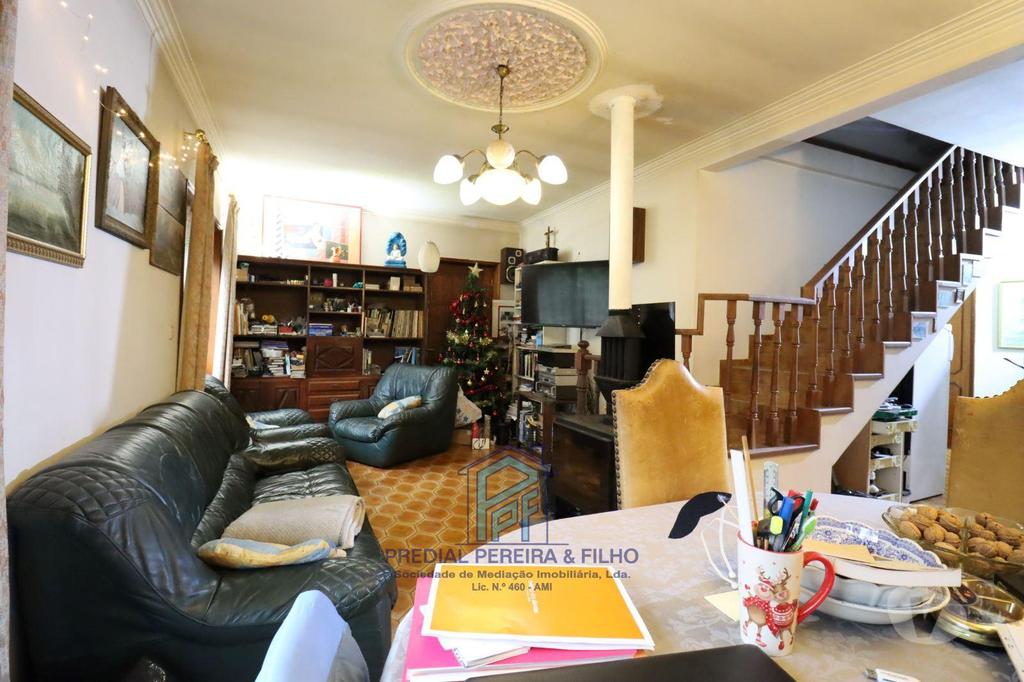 Apartamentos a venda Gondomar - Fotos para Moradia 4 Frentes de Gaveto - Gondomar S. Cosme Próx. ao IC