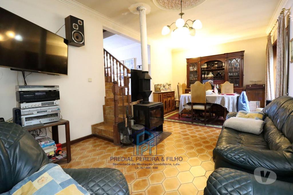 Apartamentos a venda Gondomar - Fotos para Moradia 4 Frentes de Gaveto - Gondomar S. Cosme Próx. ao IC