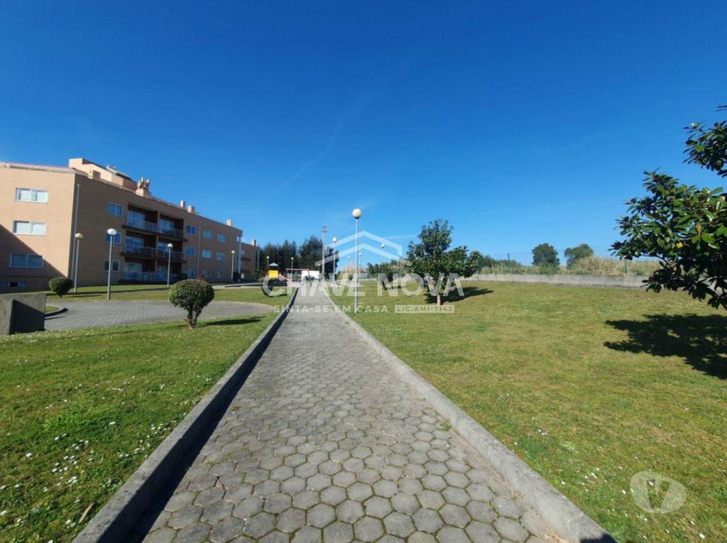 Apartamentos a venda Vila Nova de Gaia - Fotos para Apartamento T2 c Lugar de Garagem em Canelas (Edifício