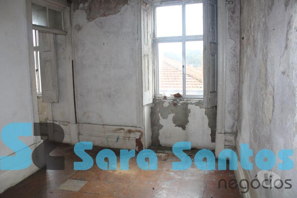 Apartamentos a venda Vila Nova de Gaia - Fotos para Varias Casinhas para restauro em Vila Nova Gaia (SS0599)