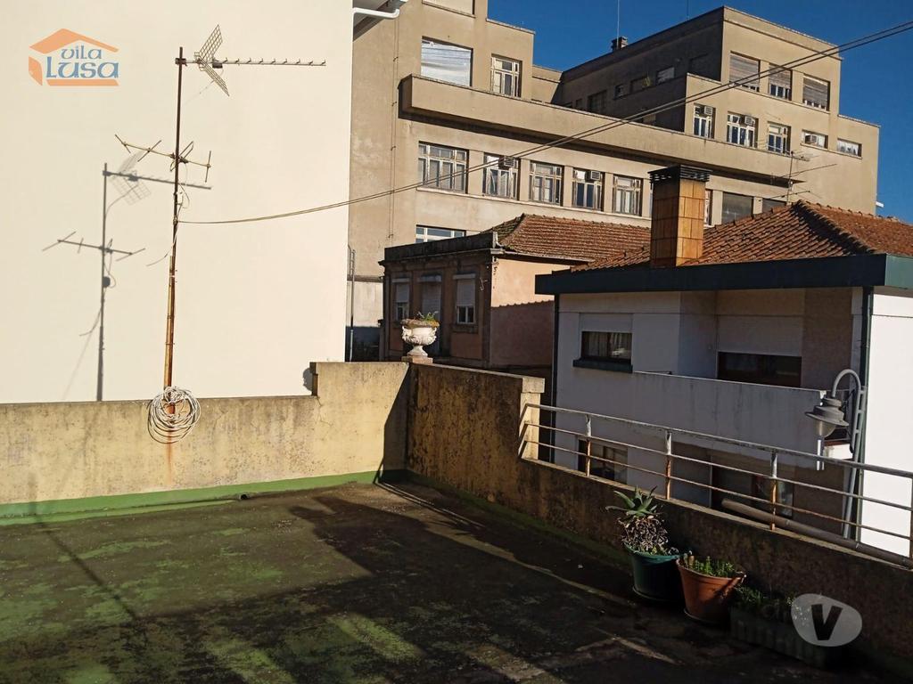 Comprar Loja Peso da Régua - Fotos para Prédio para venda em Peso da Régua com vistas rio Douro