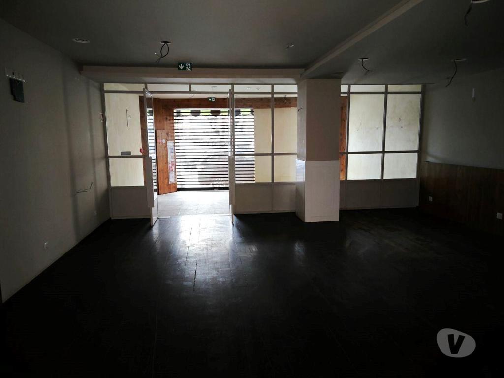 Comprar Loja Porto - Fotos para Loja na Foz, com 242m2 - Para comércio ou restauração