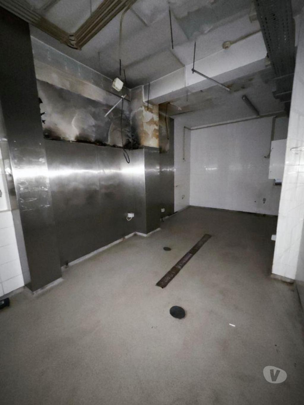 Comprar Loja Porto - Fotos para Loja na Foz, com 242m2 - Para comércio ou restauração
