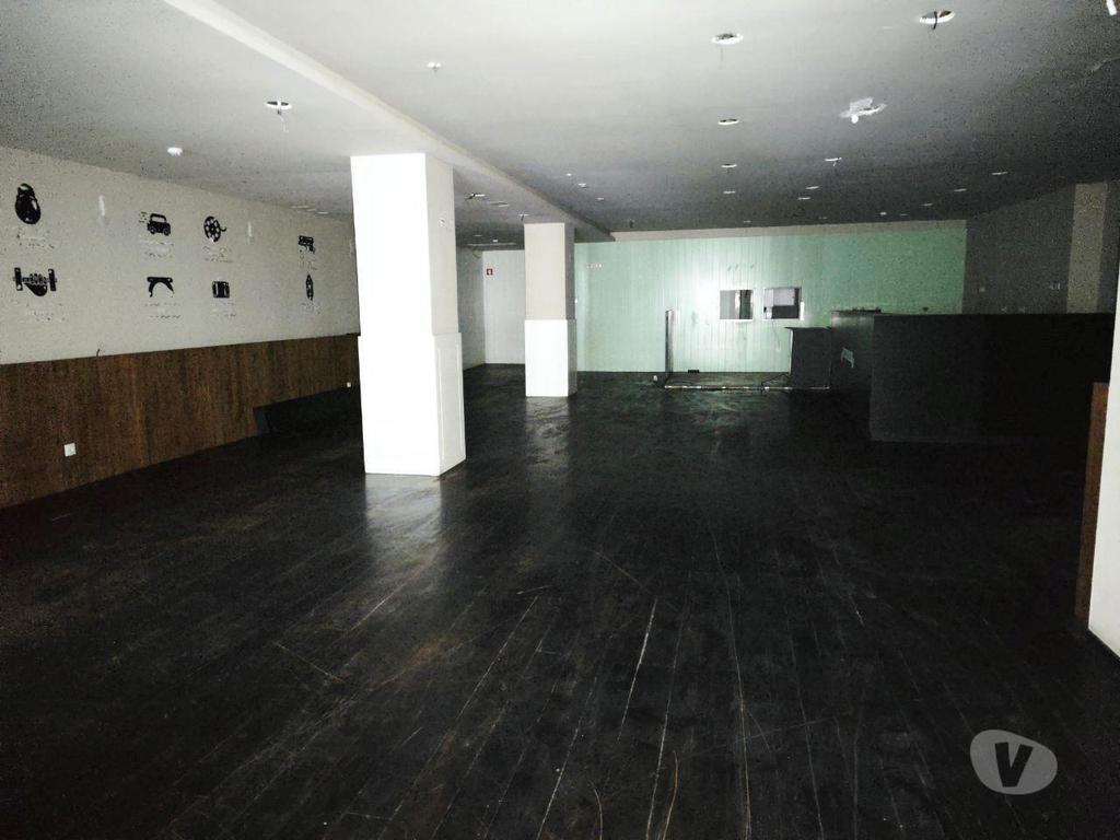 Comprar Loja Porto - Fotos para Loja na Foz, com 242m2 - Para comércio ou restauração