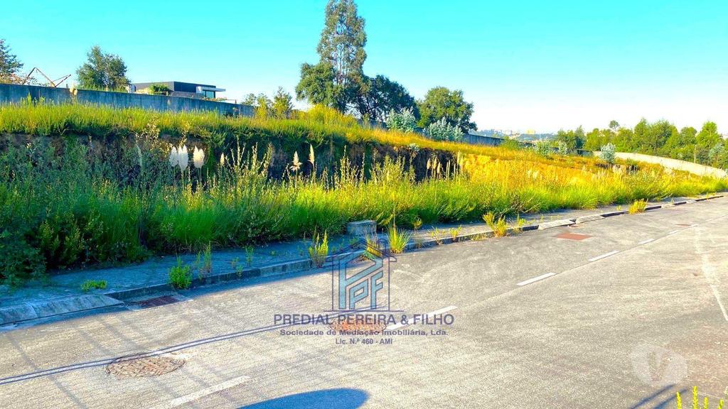 Terrenos Gondomar - Fotos para Lote Terreno p Construção em altura - Baguim Monte Centro