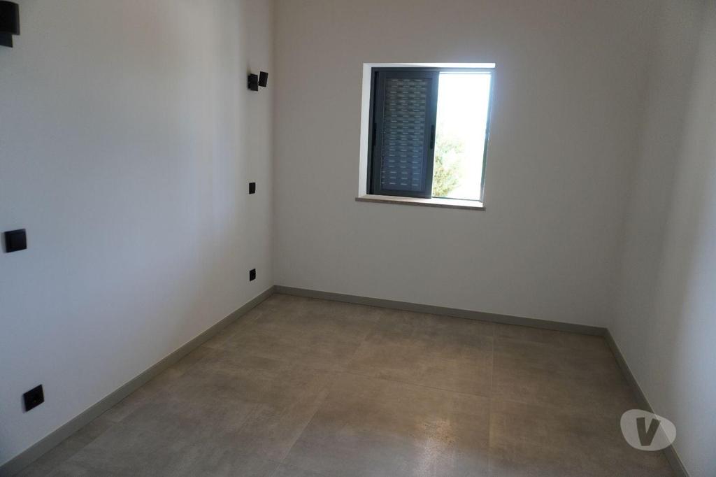 Apartamentos a venda Albufeira - Fotos para Albufeira-Moradia remodelada com 2620m2 de terreno (ALBF 00003)