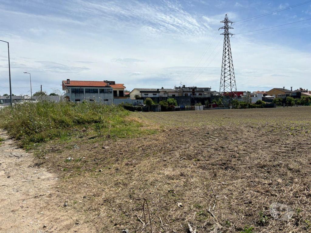 Comprar Loja Matosinhos - Fotos para Magnífico Terreno para Loteamento com 14.985,0m2 no centro de...