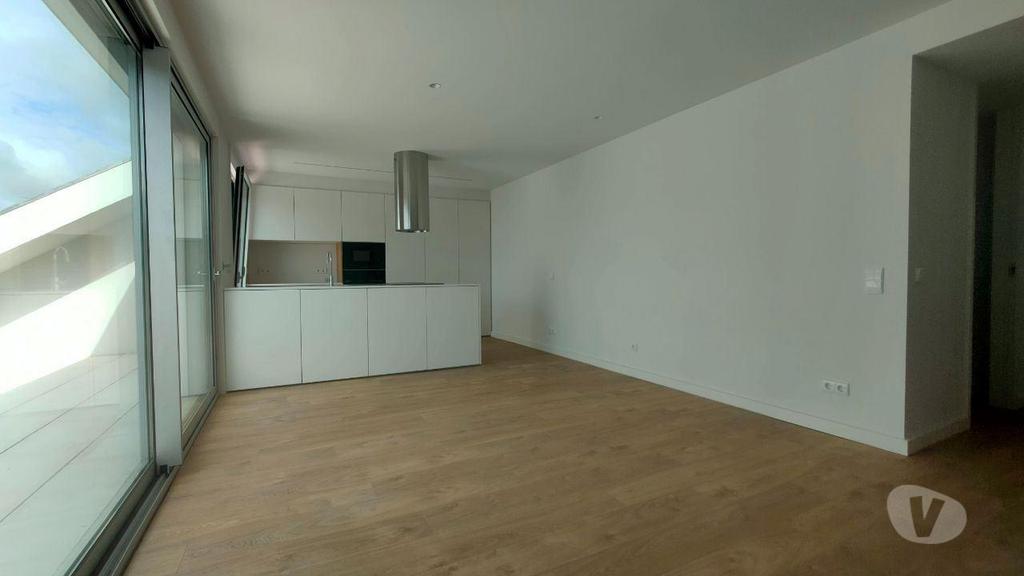 Apartamentos a venda Porto - Fotos para Magnífica Penthouse T3 com 2 Terraços, 2 L. Garagem, zona