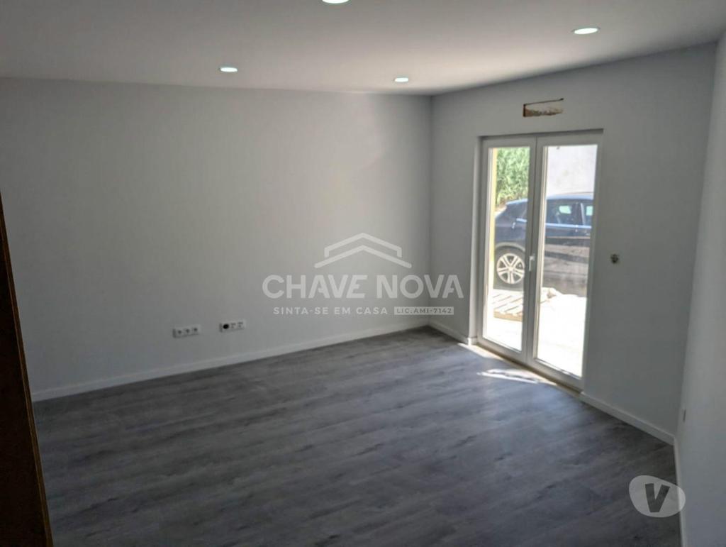 Apartamentos a venda Bombarral - Fotos para Bombarral-Moradia T4 Bombarral (SXL 00086)