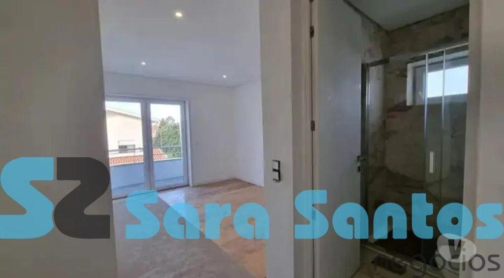 Apartamentos a venda Vila Nova de Gaia - Fotos para Moradia T4 Renovado junto RTP-Vila Nova Gaia (SS0613)
