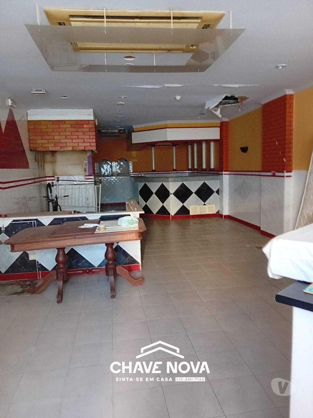 Comprar Loja Loulé - Fotos para Loja com Alvara para restauração em Quarteira