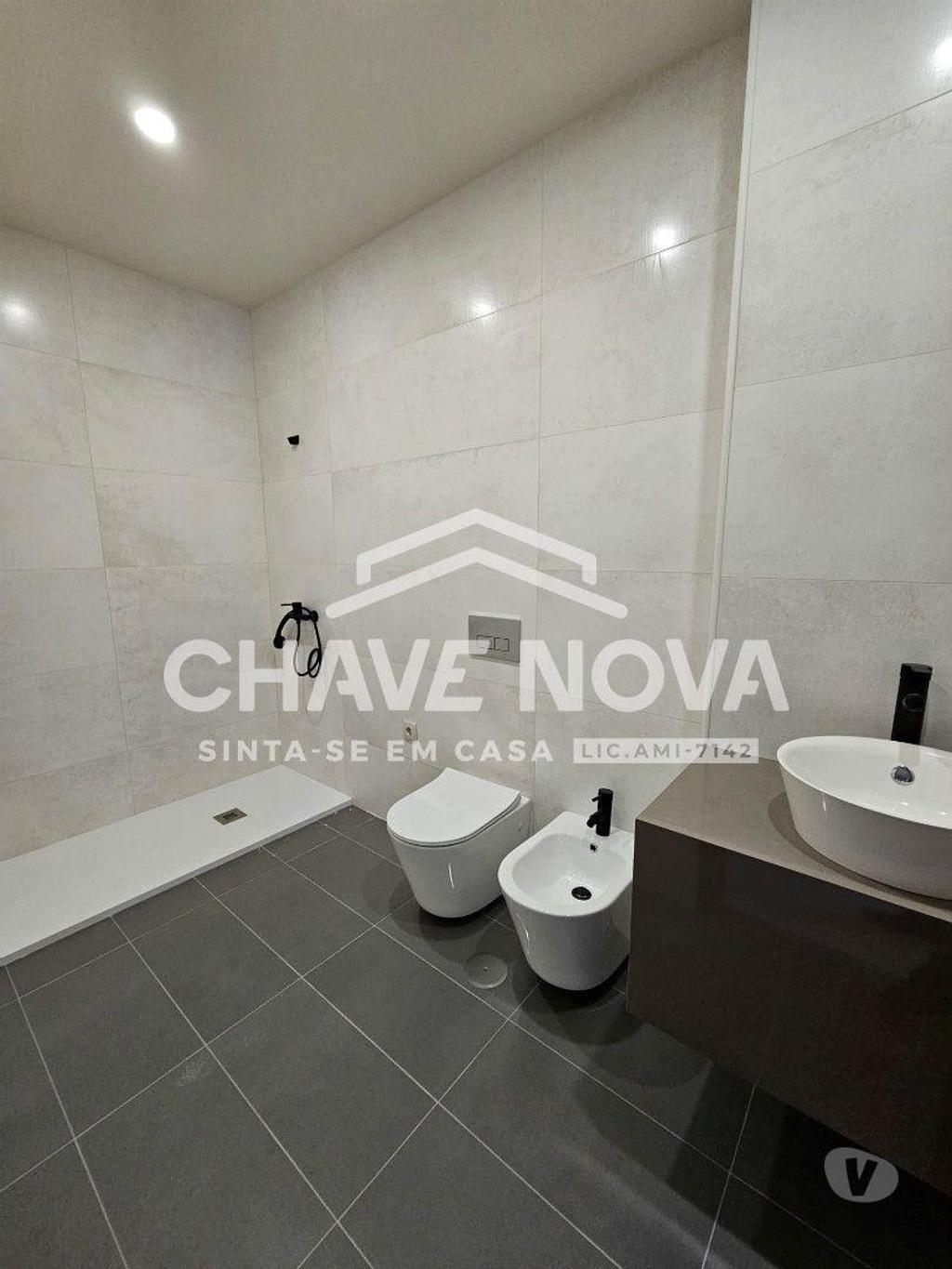 Apartamentos a venda Vila Nova de Gaia - Fotos para Apartamento T0+1 renovado para venda nos Carvalhos, Pedroso