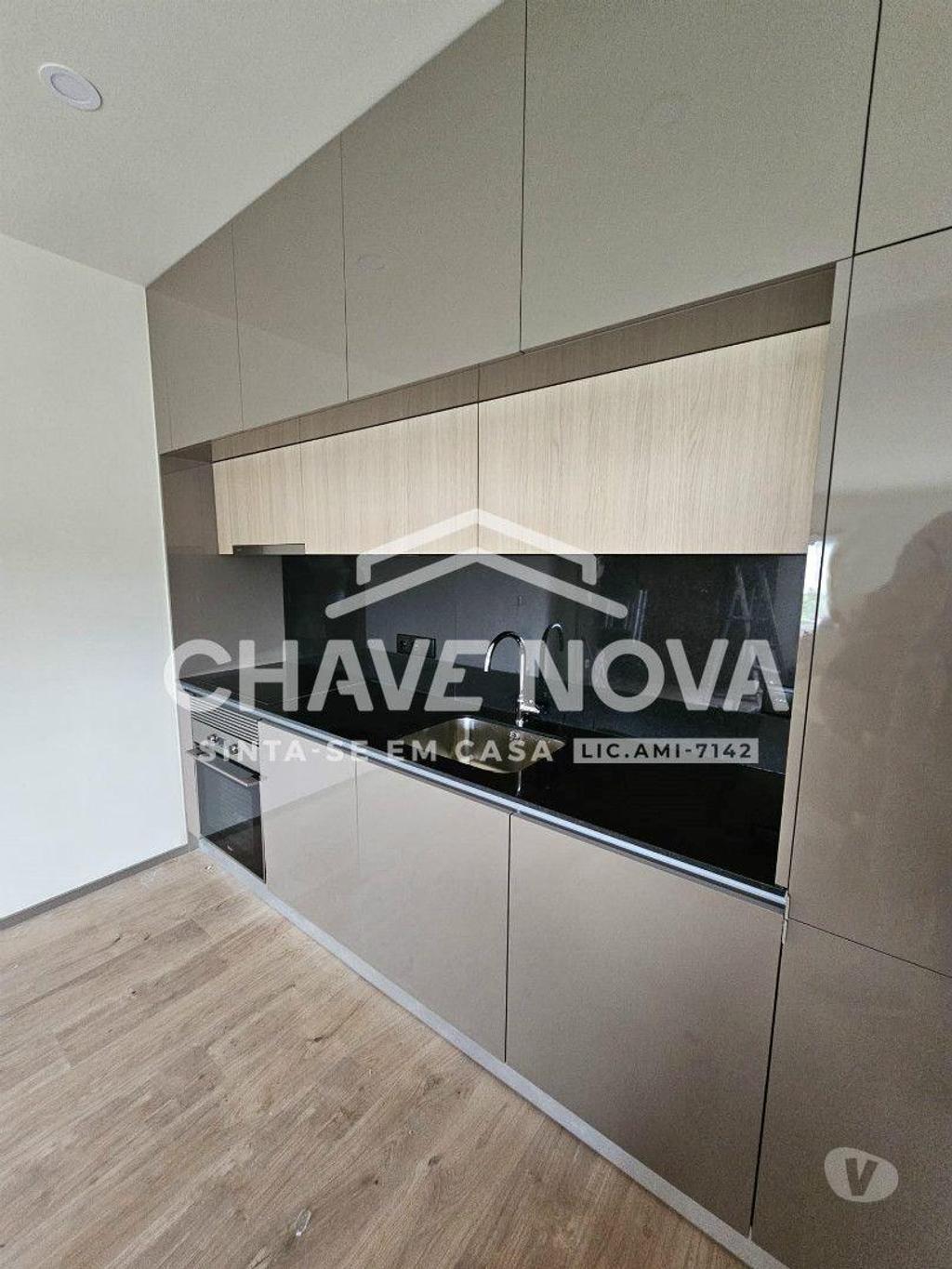Apartamentos a venda Vila Nova de Gaia - Fotos para Apartamento T0+1 renovado para venda nos Carvalhos, Pedroso